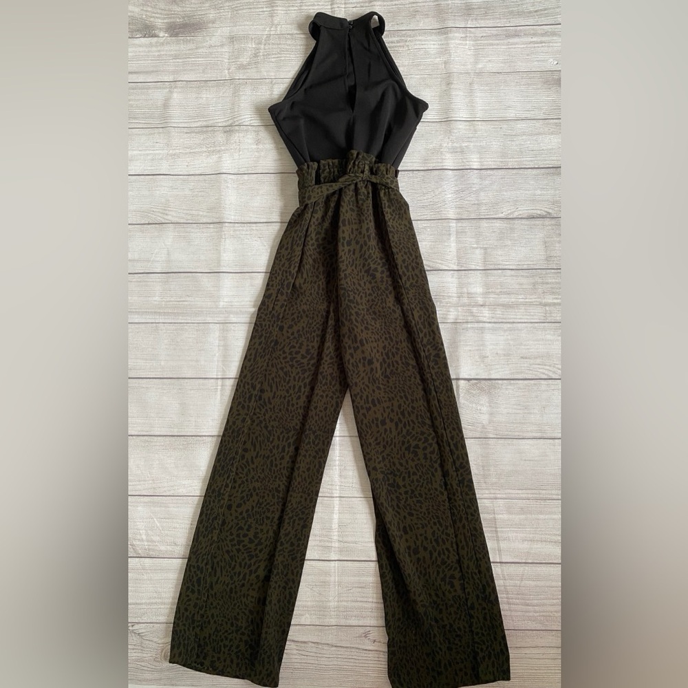 Francescas Julissan Black Top Green Leopard Print Sleeveless Jumpsuit Tie Waist - Picture 5 of 6